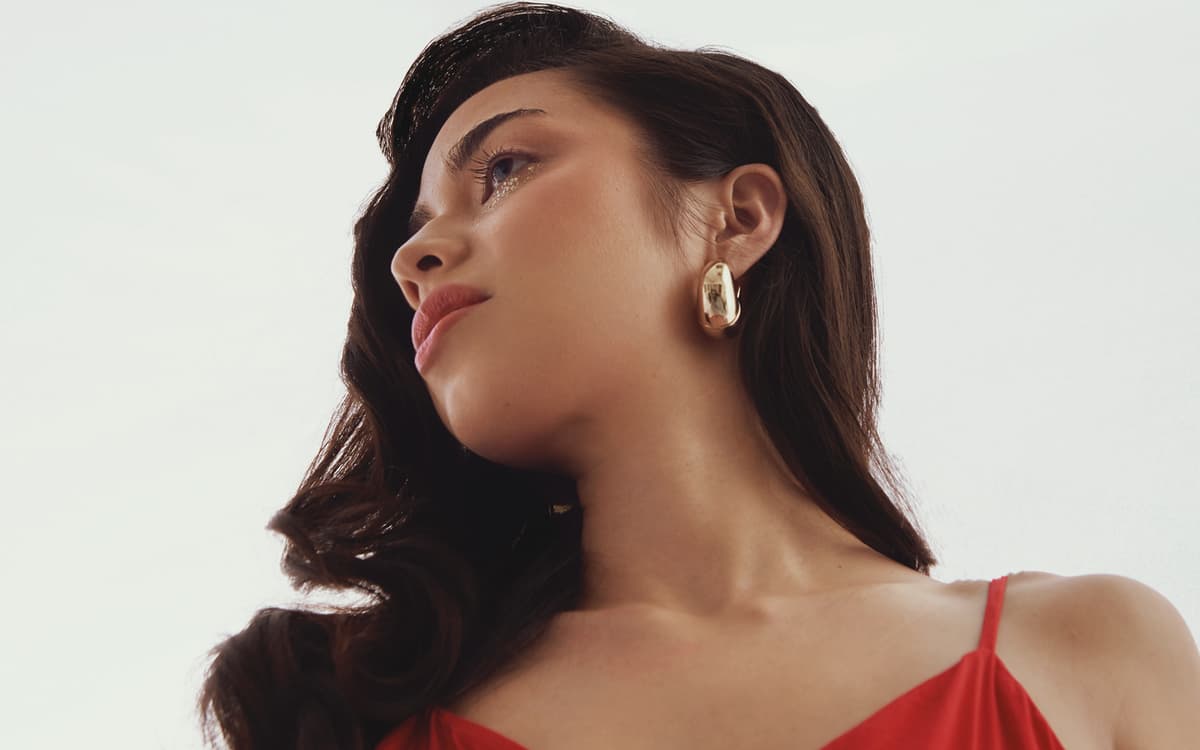 艾丝黛尔·佩罗圣诞爵士音乐会：38Riv俱乐部