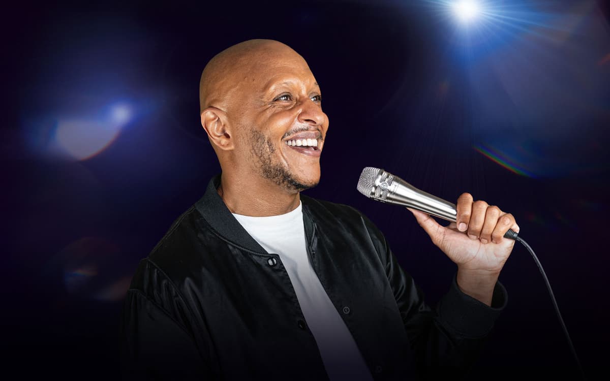 塔里克喜剧表演，3月14日于巴黎共和国剧院