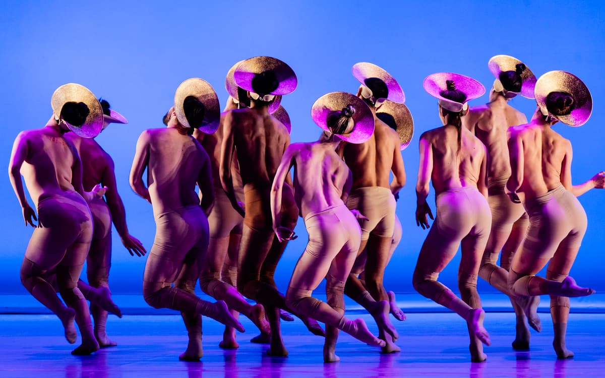 玛丽·舒伊纳德舞团《颂歌》：致敬巴赫，再现米肖经典