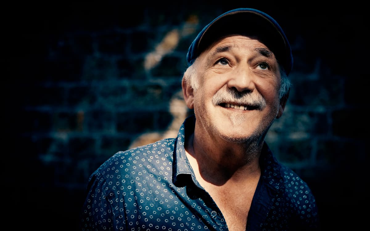 安德烈·明维耶尔：非凡声乐艺术家与2024爵士声乐大奖得主