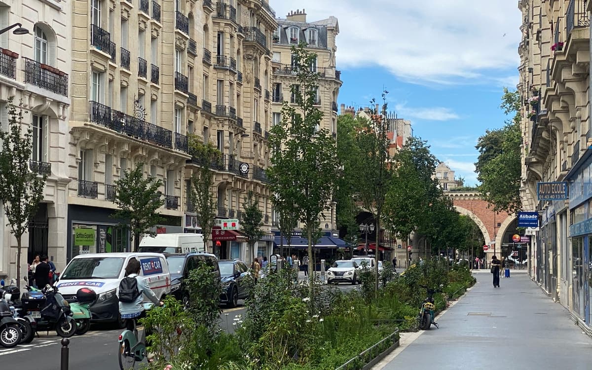 巴黎12区阿贝尔街绿化