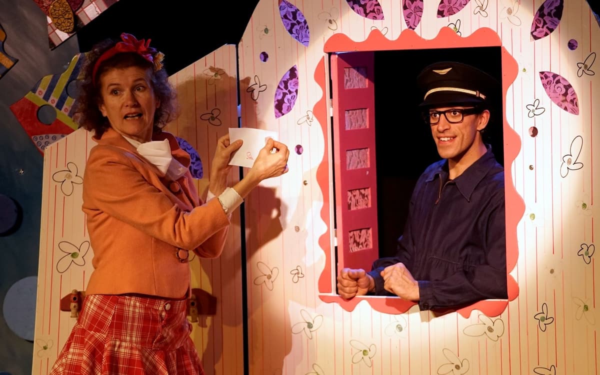 期待圣诞：梅拉妮的节日奇遇