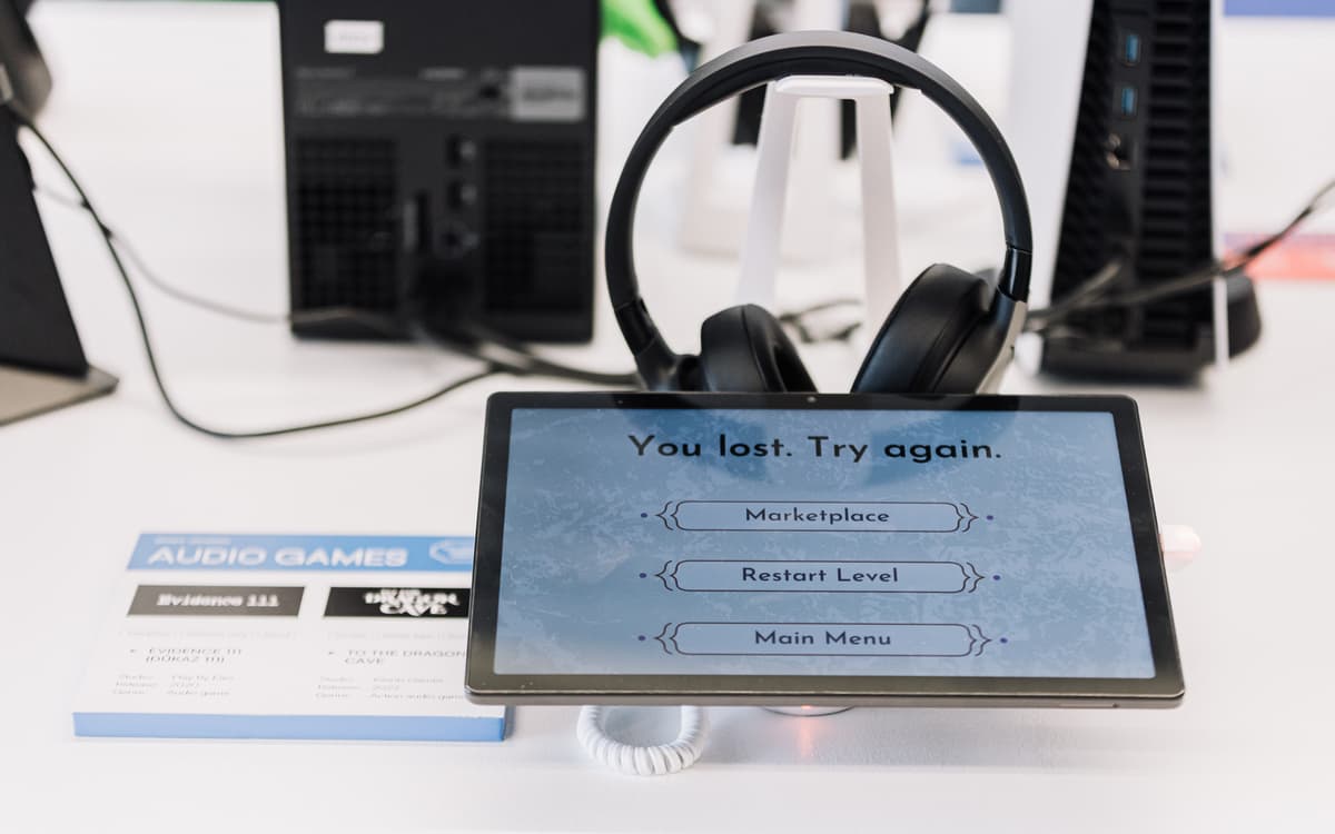 无限宇宙：秘密洞穴