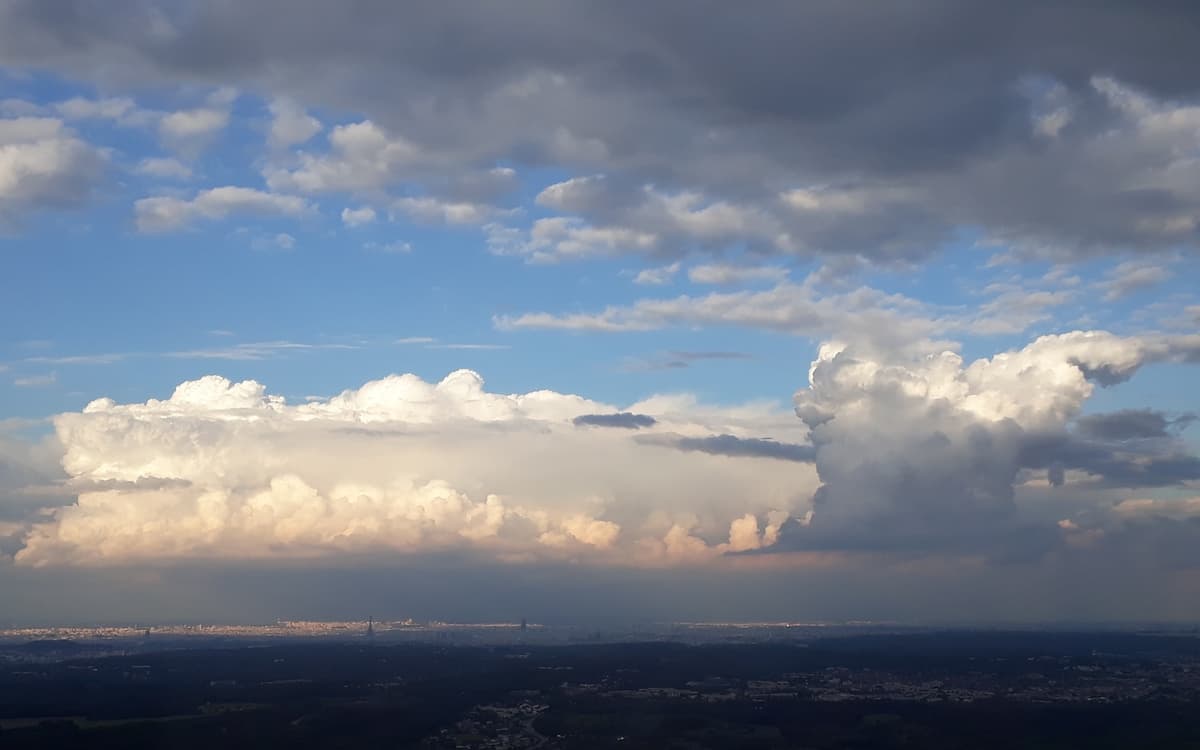 云的奥秘：入门与观测