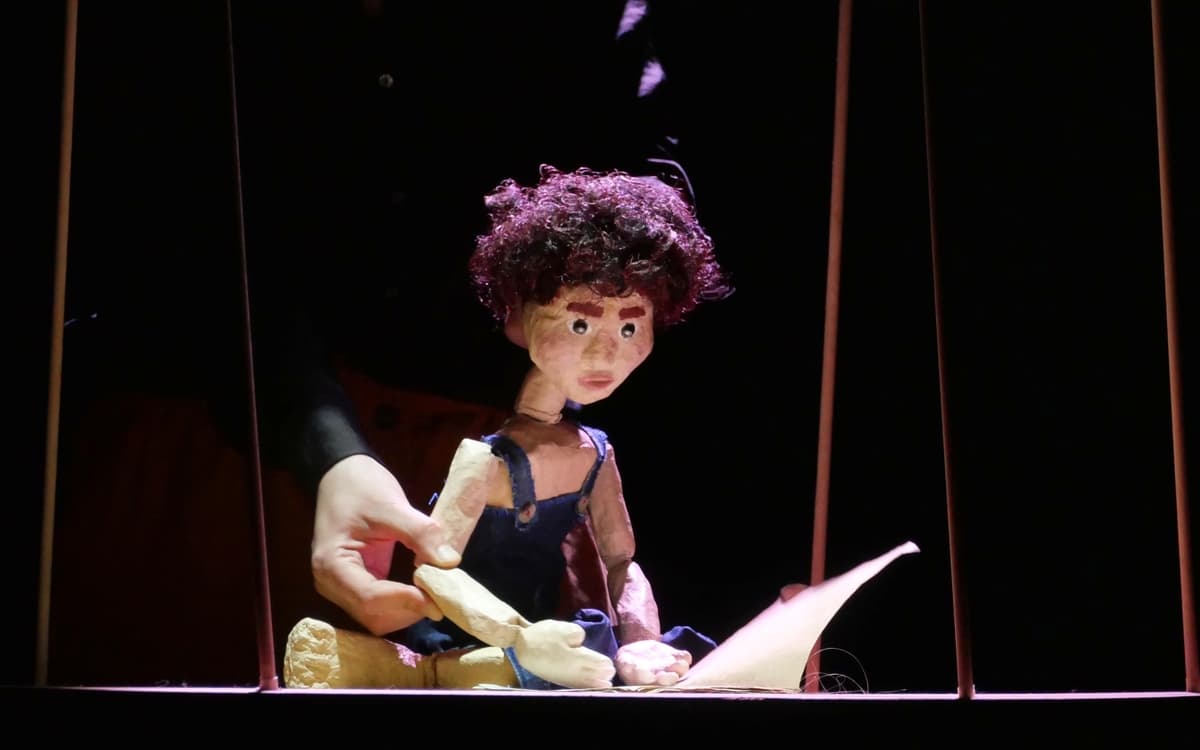 儿童木偶剧《蒙古》：探索文化与自我