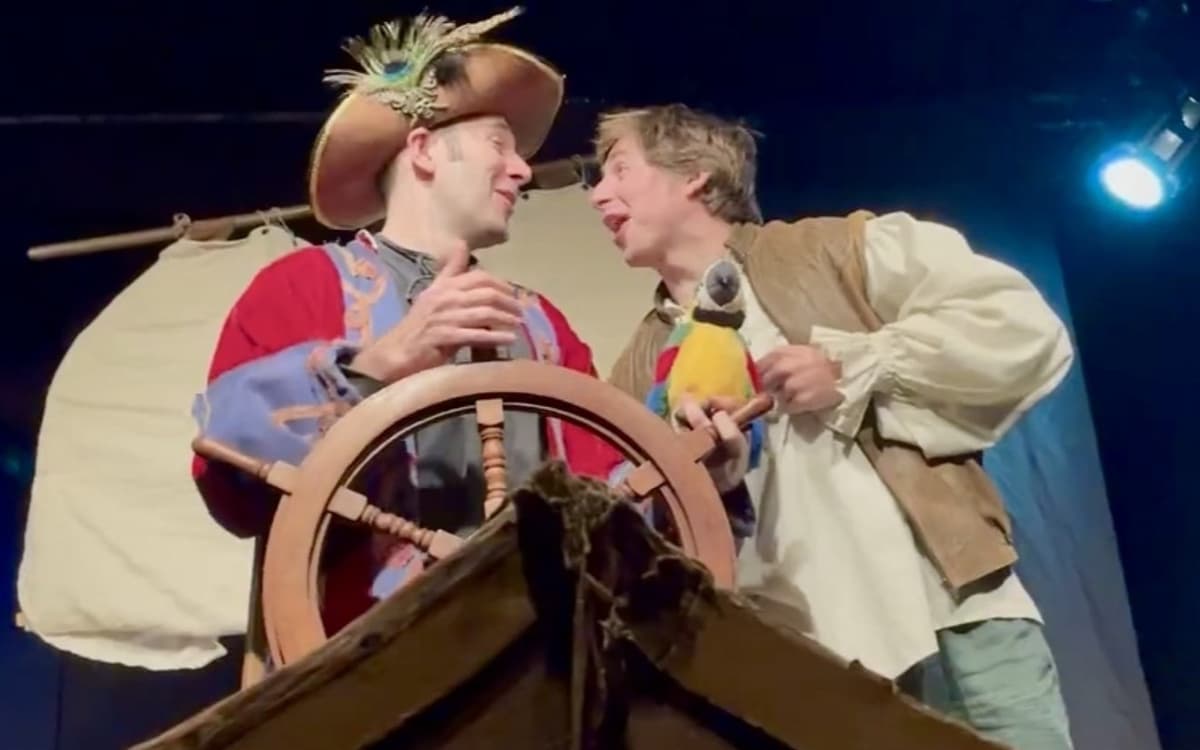 《金银岛》演出剧照 - 狂热剧院