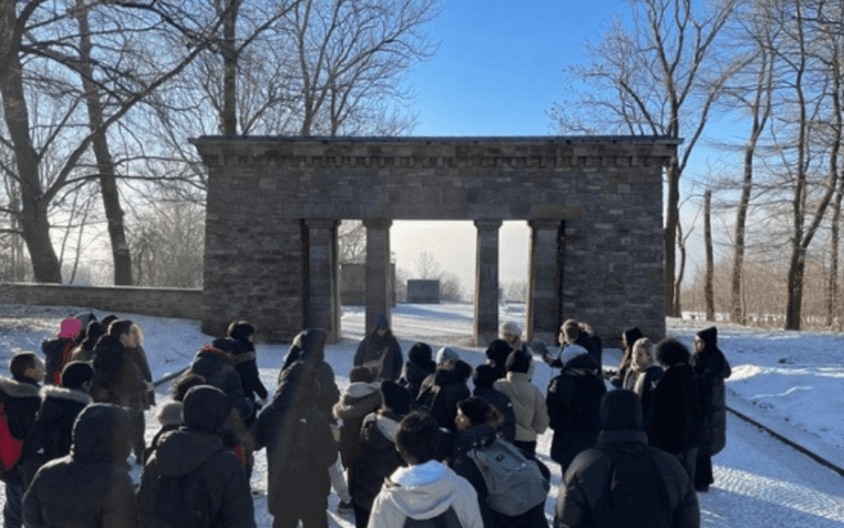 布痕瓦尔德记忆传承：学生访谈幸存者后代