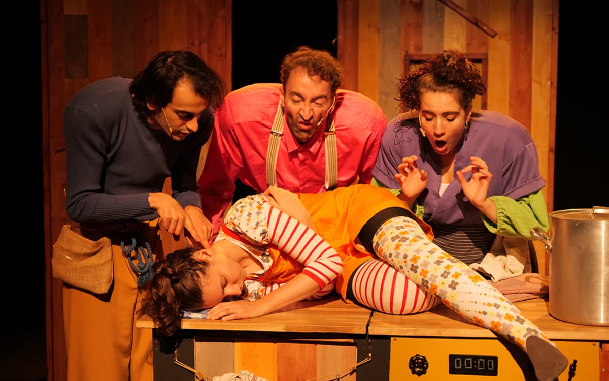 Croquembouche家族音乐剧：走钢丝者剧院奇趣上演