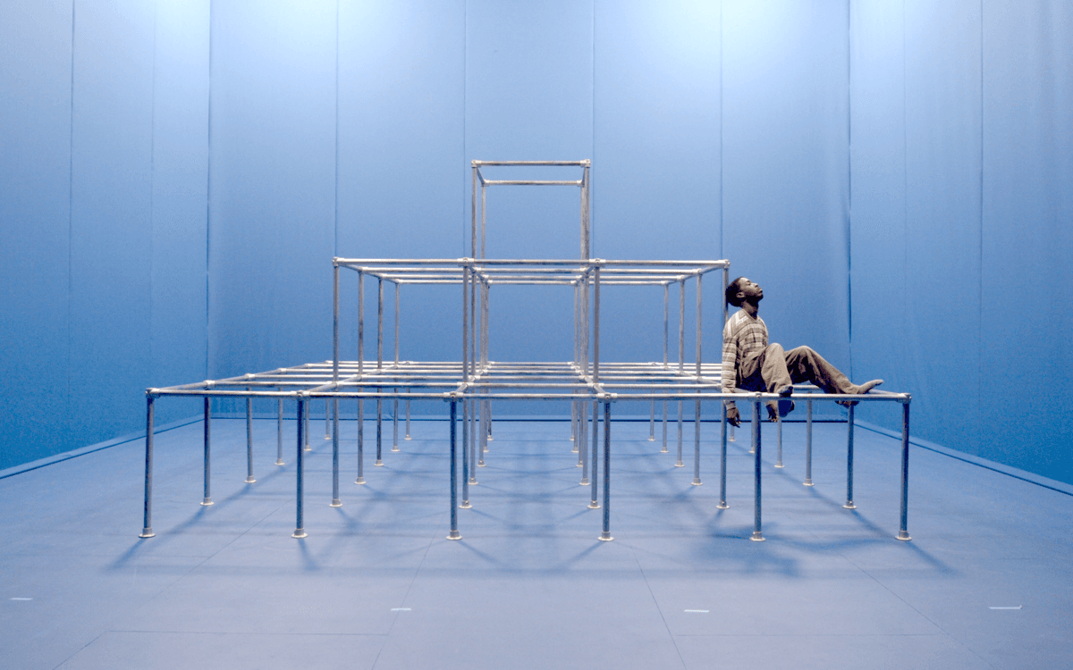 研究视觉稿，视频制作中 (2025) (c) 斯特凡尼·杰米森