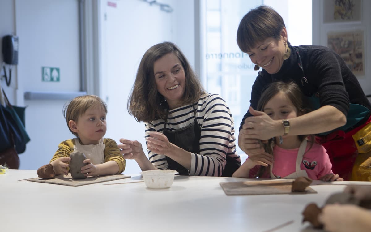 家庭创意工坊“我们在一起！”