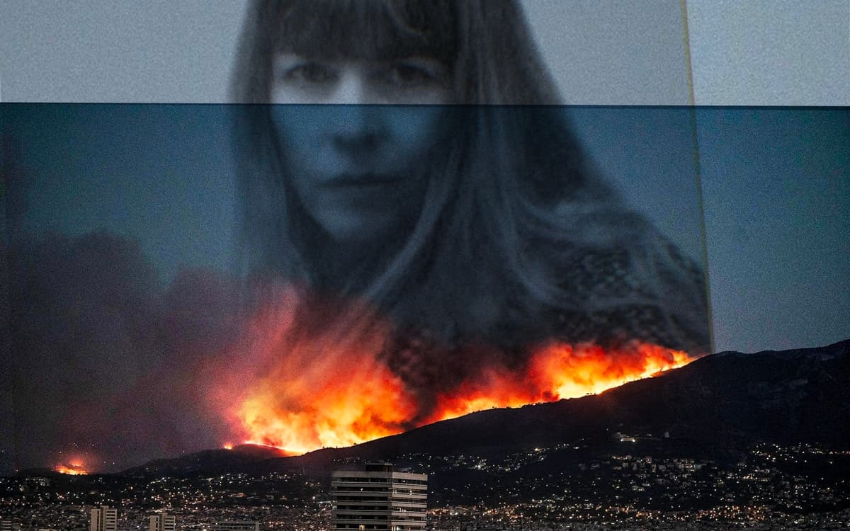 《无风之日》（俄瑞斯忒斯）：审视民主与正义的永恒神话