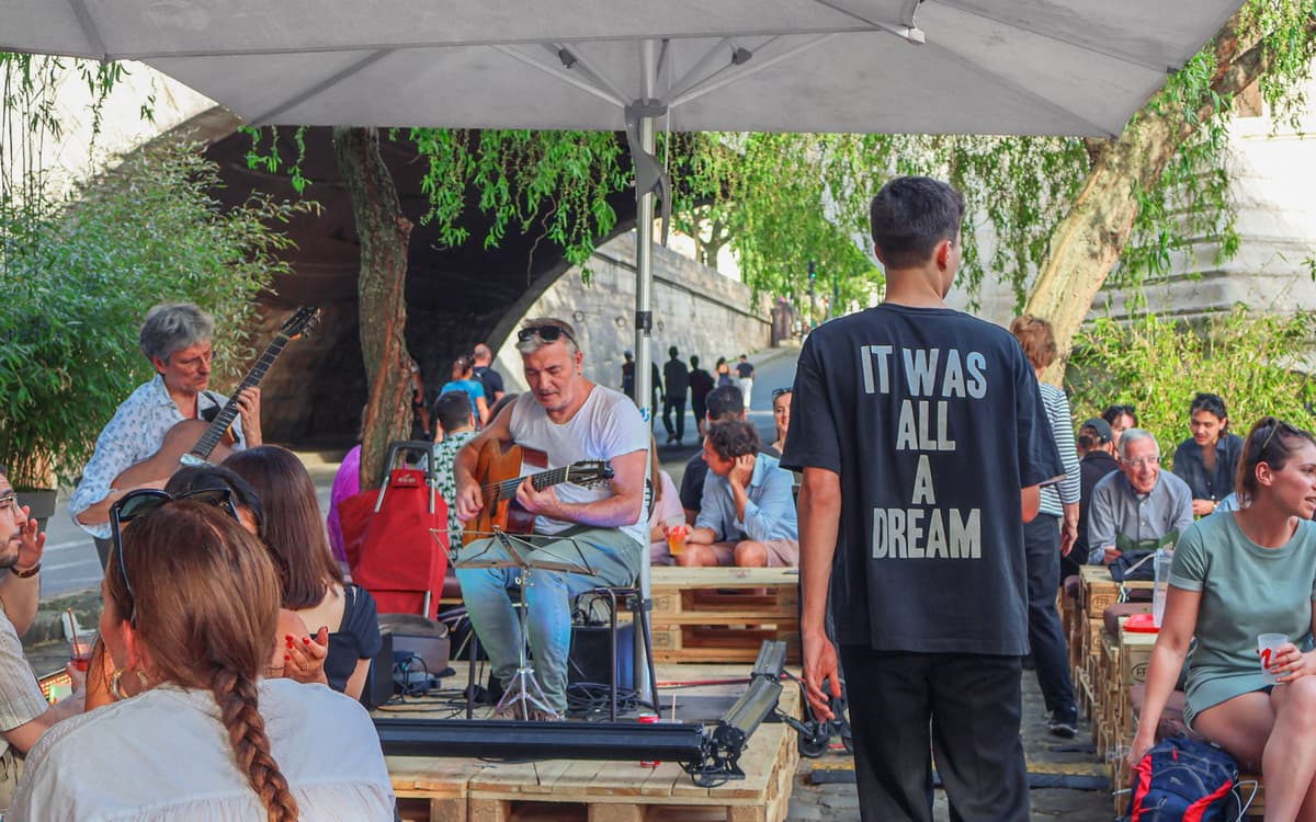 Marcounet驳船露台音乐会