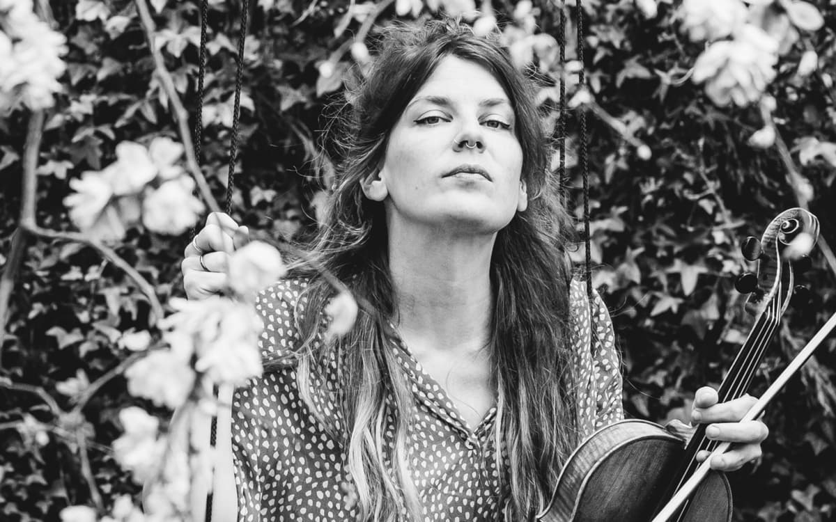 Maëlle Desbrosses 自由创作之夜：Poisons•phantom(s) 乐队在 38Riv 爵士俱乐部献演