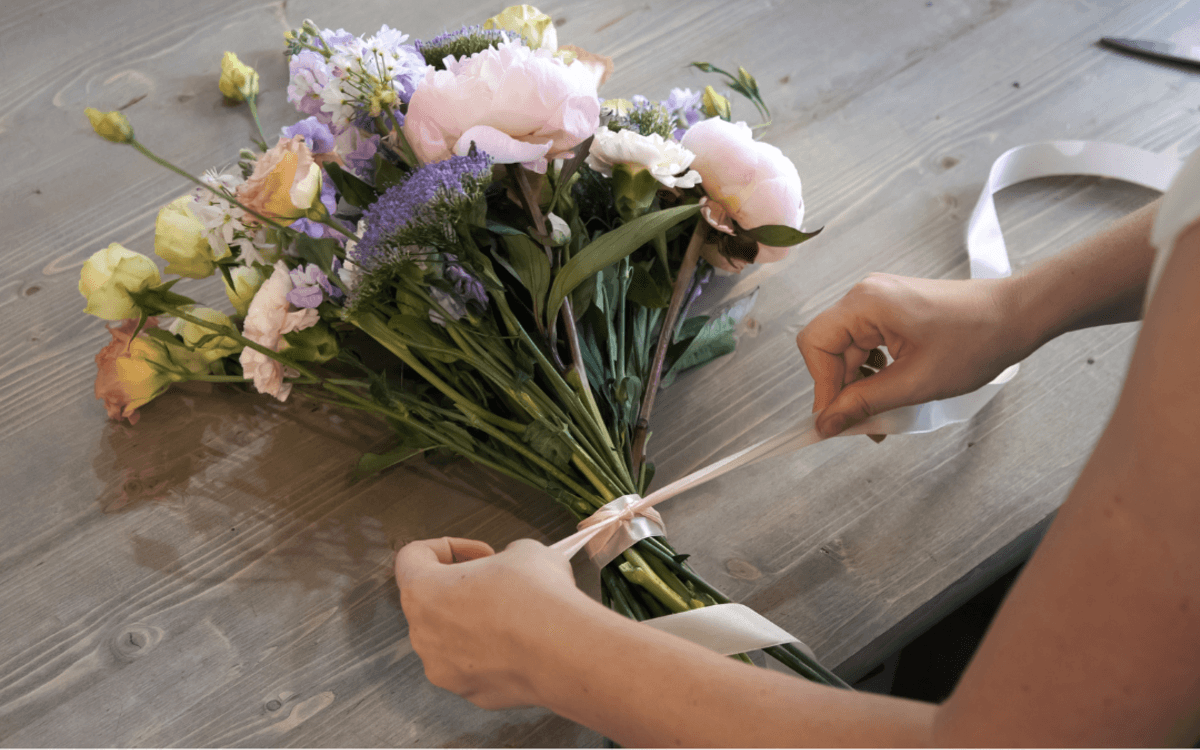 成人花艺工作坊：干花花环与花束制作