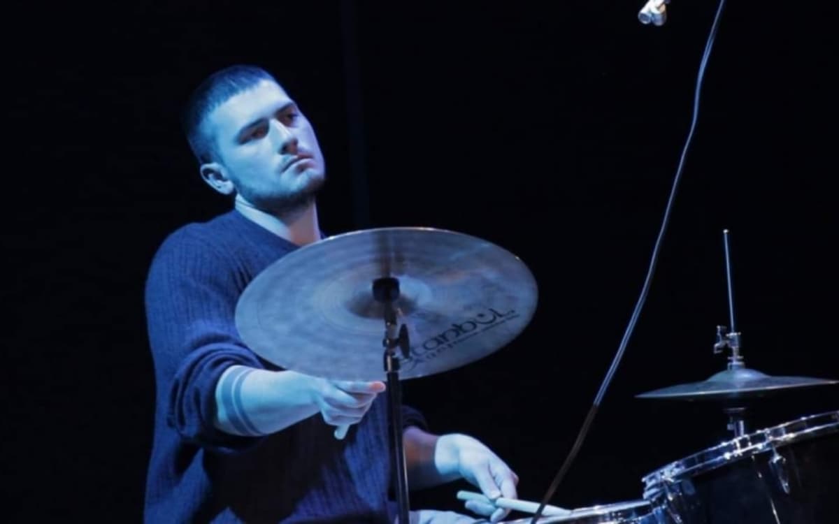 索提里斯·佐利斯的周日即兴演奏会