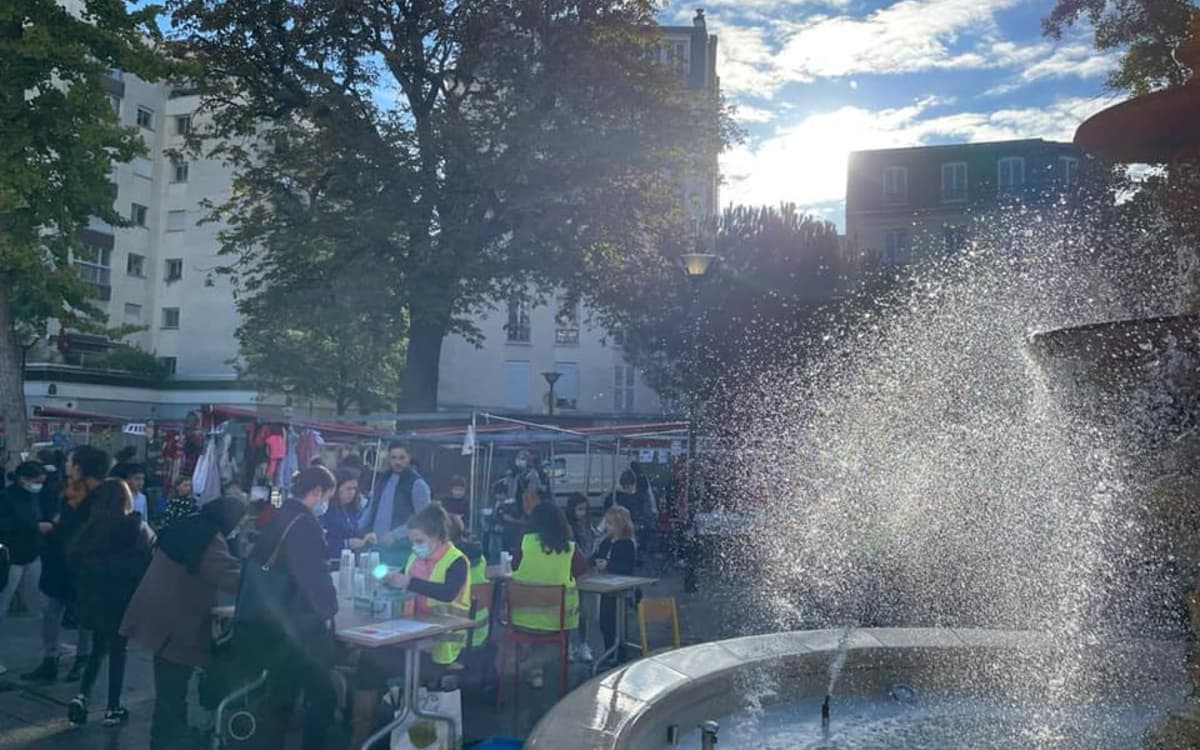 维特鲁夫学校旧货义卖